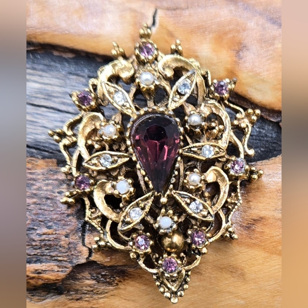 ART Arthur Pepper Brooch w/ Tear Drop Purple Crystal Clear Crystals Faux Pearls